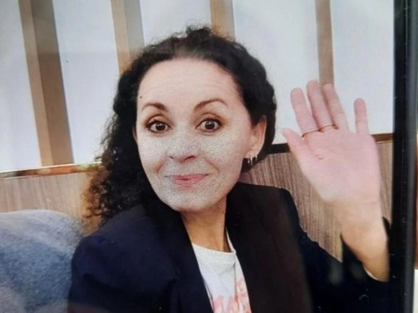 « Je sais que ça va être très dur » : la fille de Karine Esquivillon « attend » le procès de son père, accusé du meurtre