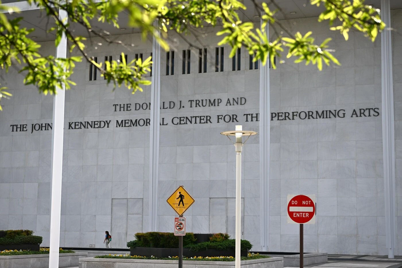 Le nom de Donald Trump doit être retiré du Kennedy Center après une décision de justice