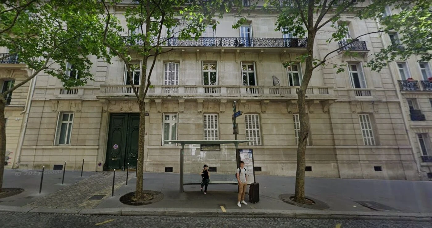 Paris : des tags anti-Israël découverts sur un mur de la Fondation pour la mémoire de la Shoah