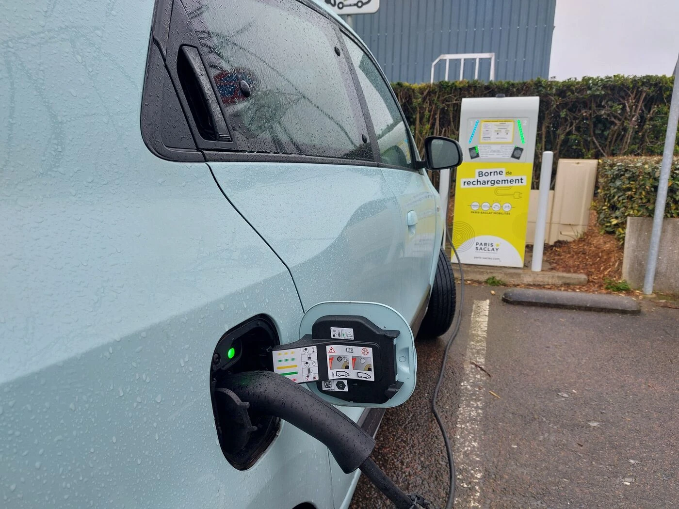 Voitures électriques : le bonus à l’achat augmente, le « leasing social » revient en septembre