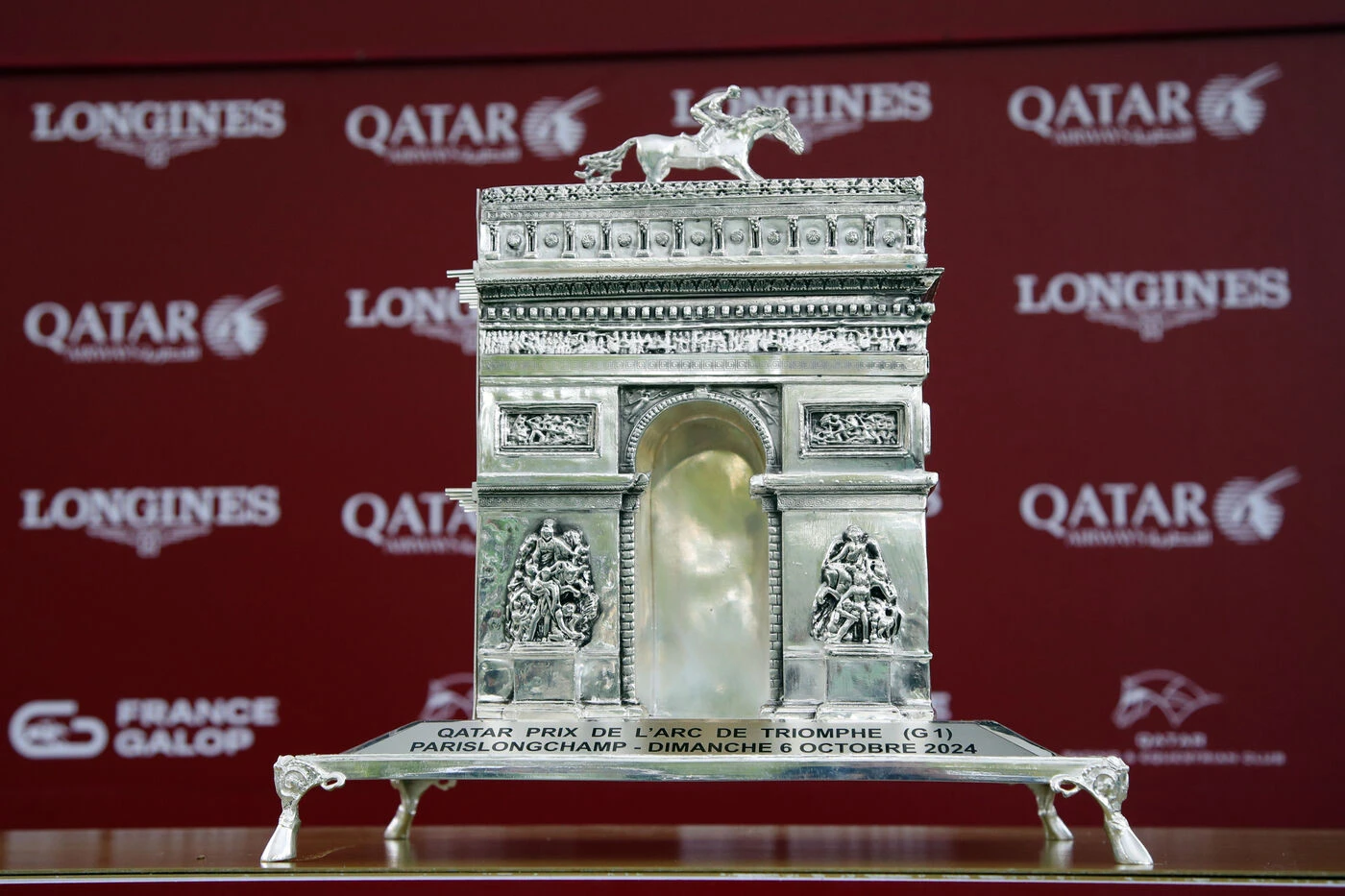 Prix de l’Arc de Triomphe 2025 : Daryz sur le toit du monde