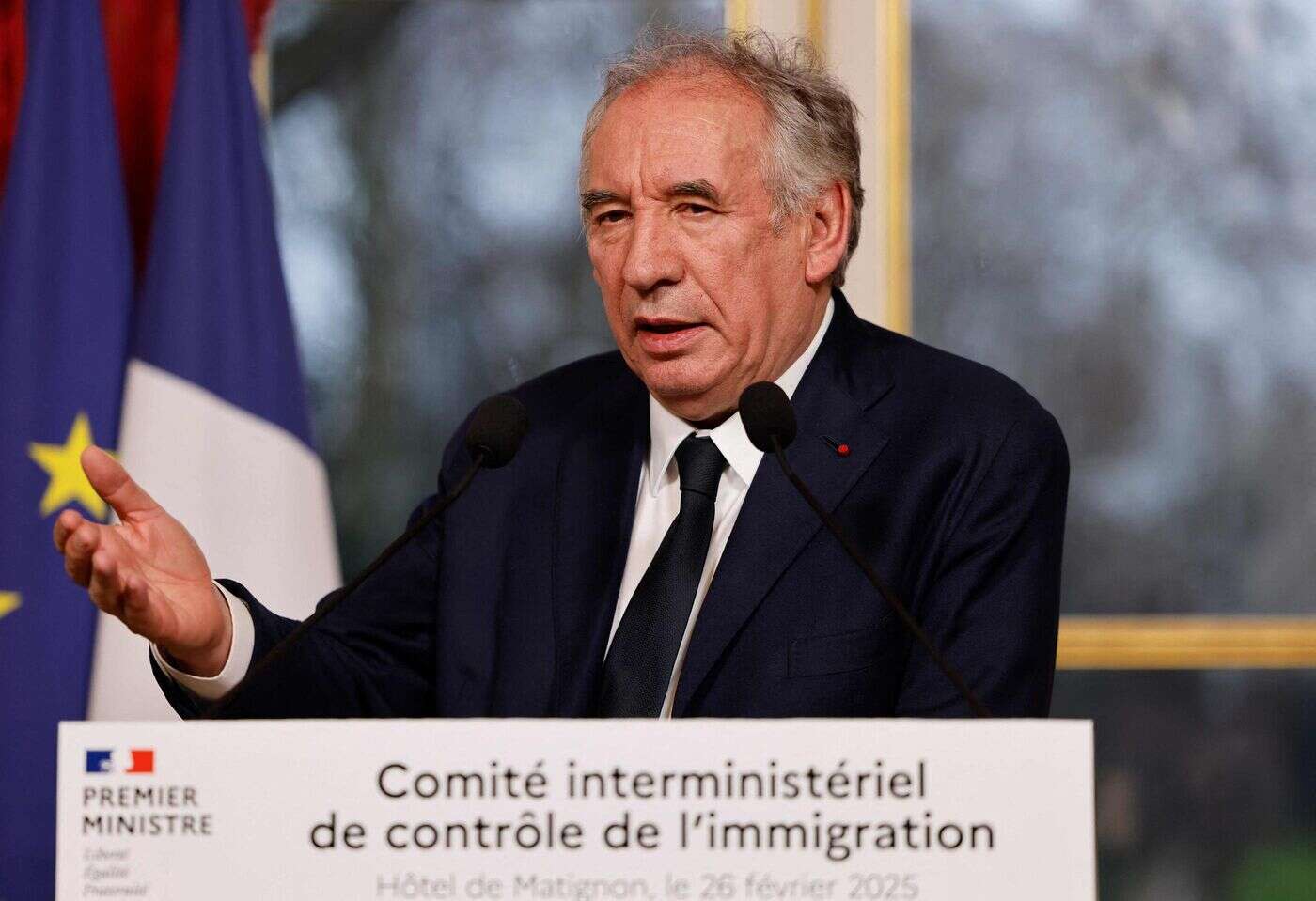 Immigration : François Bayrou veut « réexaminer » les accords avec l’Algérie et menace de les « remettre en cause »