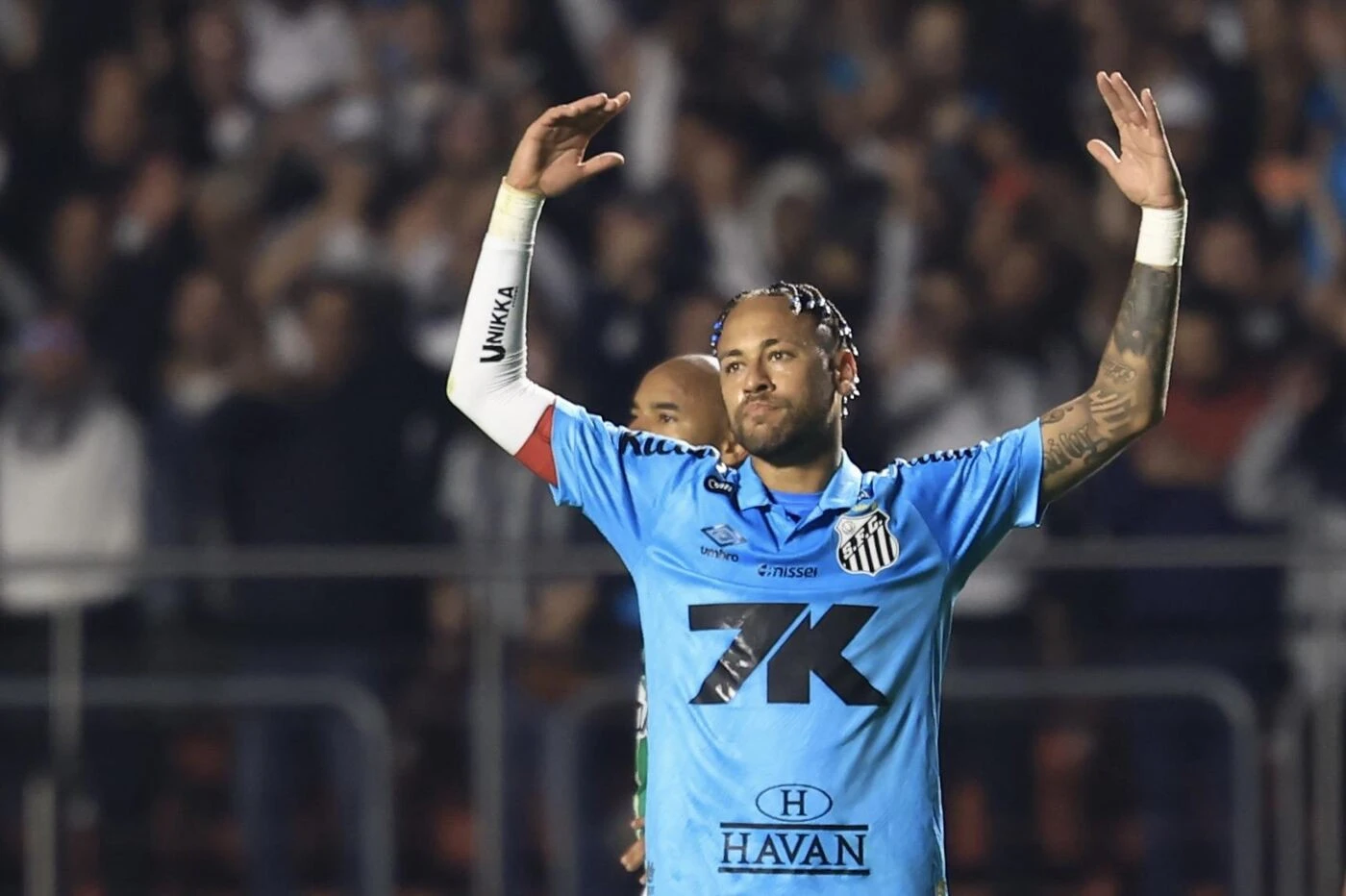 « Irresponsables, diffamatoires et calomnieuses » : Neymar porte plainte après de nouvelles accusations sur son hygiène de vie