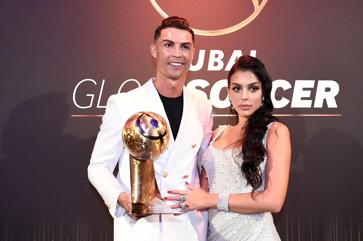 « Je le veux, dans cette vie et dans toutes mes vies » : Cristiano Ronaldo et Georgina Rodriguez vont se marier