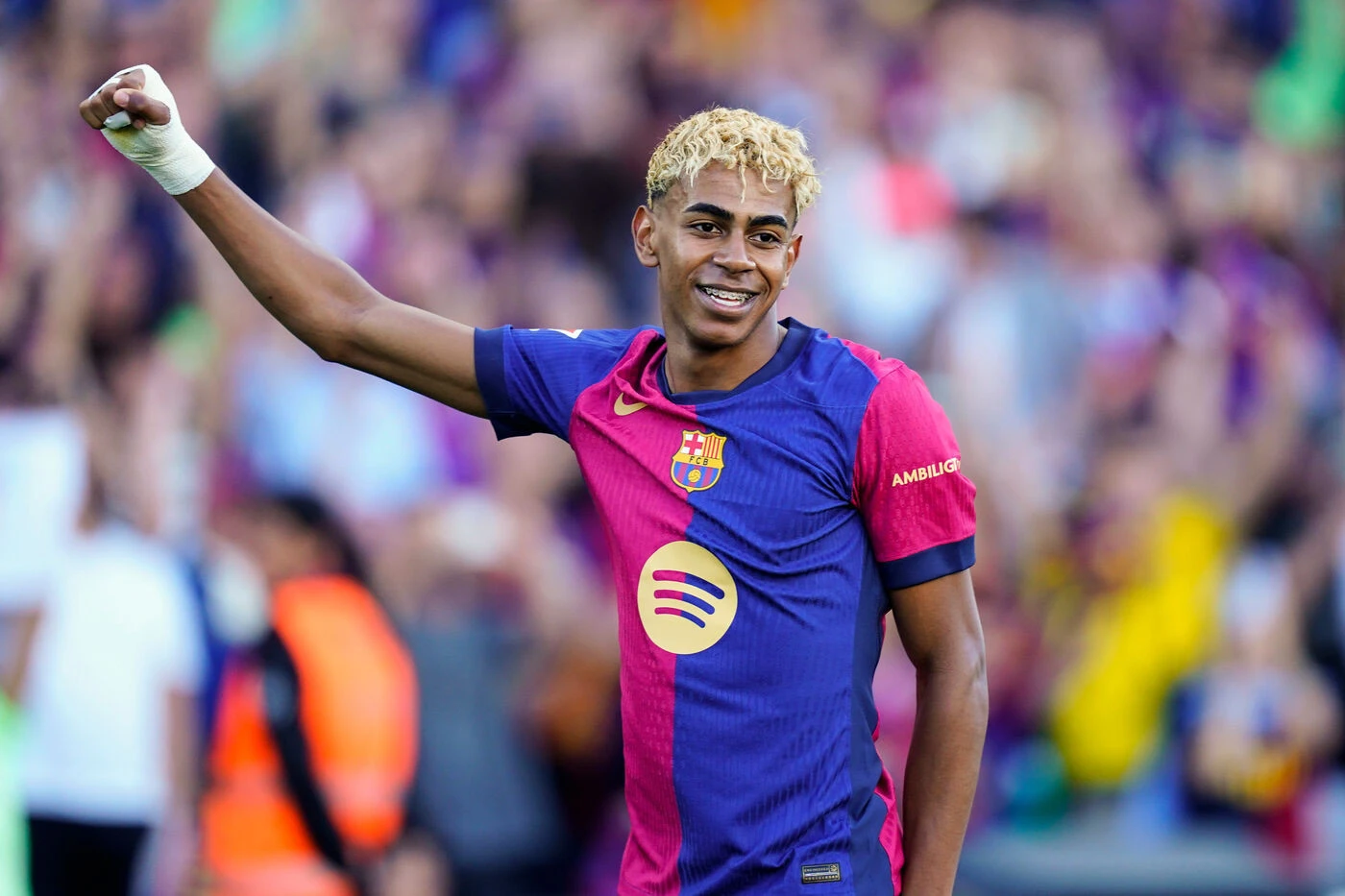 Football : Lamine Yamal absent du groupe de Barcelone à six jours du duel face au PSG en Ligue des champions