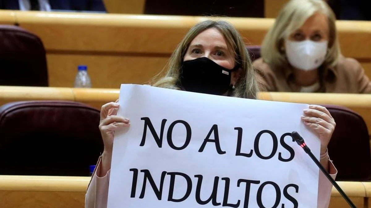Campo apunta que puede haber indultos distintos según los condenados