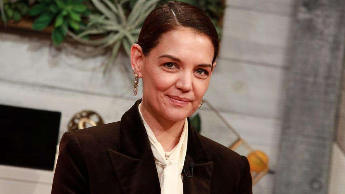 Katie Holmes esconde un ojo morado y magulladuras en la cara por motivos que se desconocen