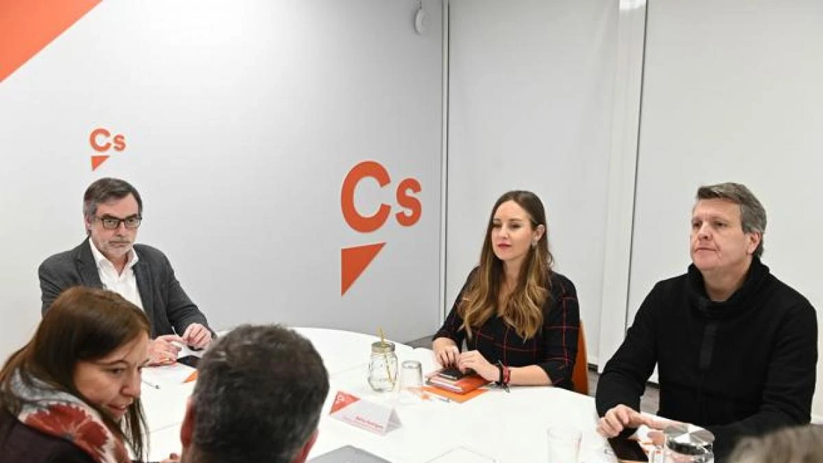 Arrimadas prescinde de sus dos hombres fuertes tras el fiasco de Murcia