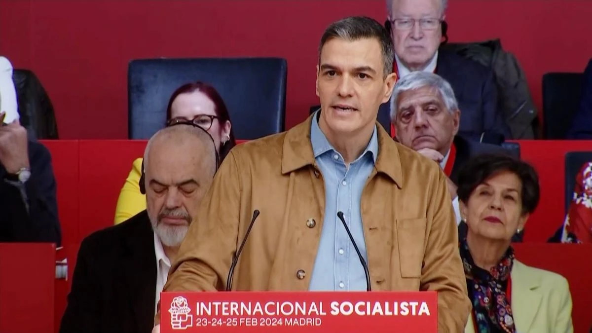 Sánchez se declara “implacable” contra la corrupción: “Caiga quien caiga, el que la hace la paga”