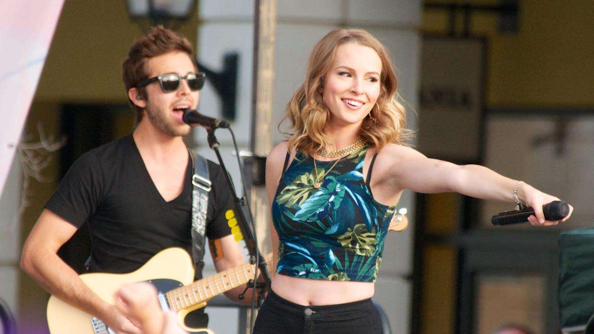 Bridgit Mendler, la ex Disney que se alejó de la pantalla y ahora dirige una empresa espacial