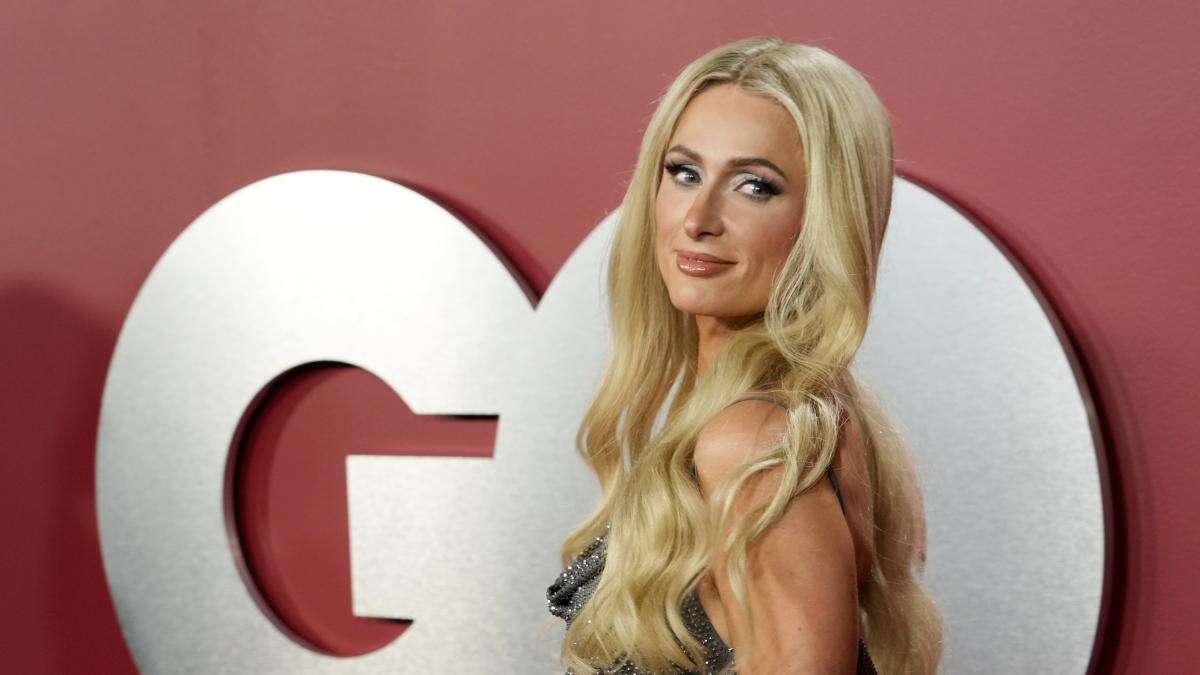 Paris Hilton imita a Rosalía en un vídeo viral de Tiktok: “Toda una Motomami”