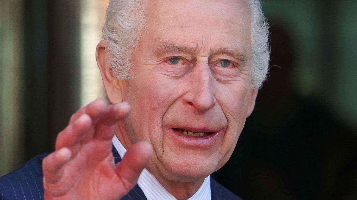 El rey Carlos III invita al personal de la London Clinic a una cena privada