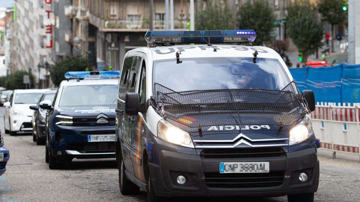 Unos ladrones roban 100.000 euros en joyas en Galicia tras colarse por la ventana de la cocina