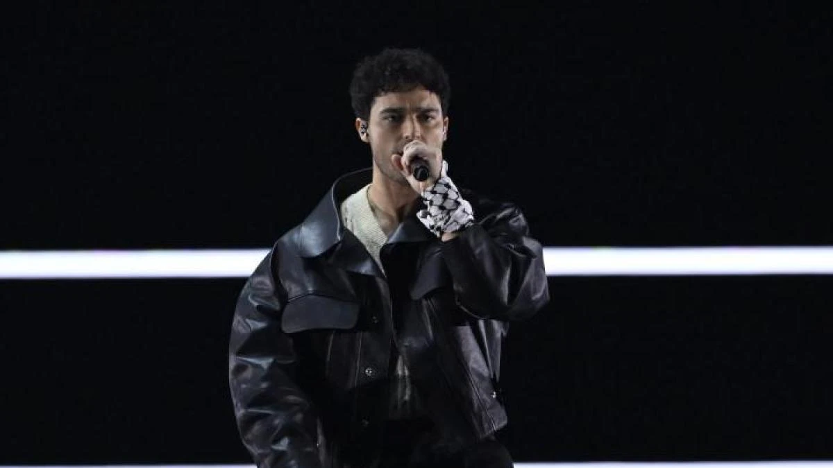 El cantante Eric Saade se pronuncia tras sacar un pañuelo palestino durante su actuación en Eurovisión: ''Unidos por la música''
