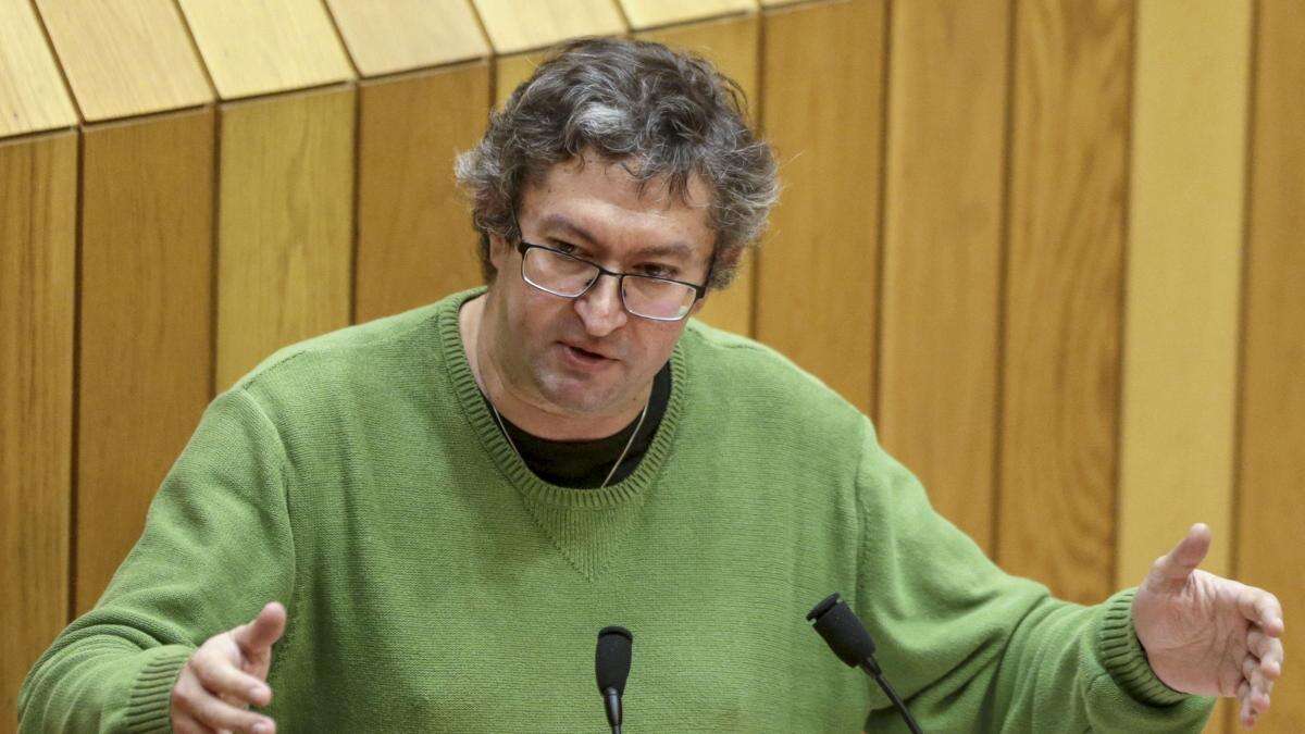 Prisión provisional para el exdiputado gallego Xabier Ron tras una denuncia por agresión sexual a una menor