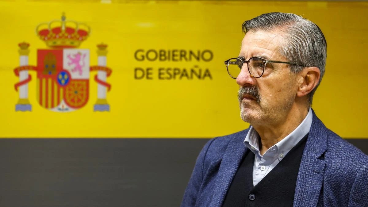 Antifraude cree que el comisionado para la dana del Gobierno falseó el título para ser funcionario