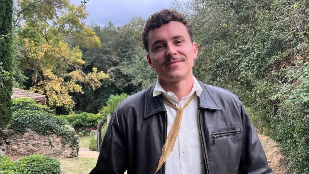 Aron Piper, 28 años: “El personaje de *Élite* no me gustaba nada porque me quitaba credibilidad en el mundo del rap, pero me permitió comprarle una casa a mi madre”.