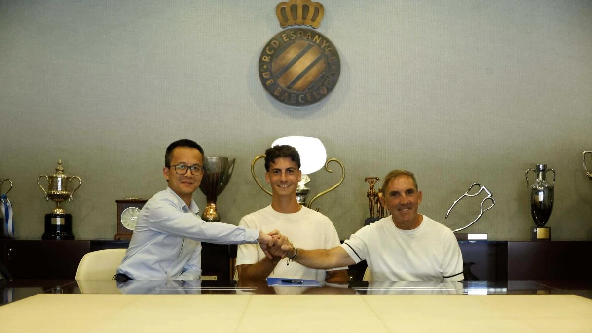 Antoniu Roca amplía su contrato con el Espanyol hasta el 2028