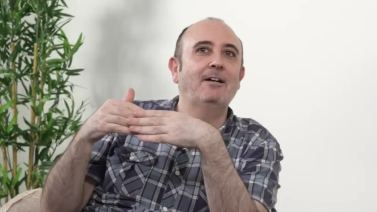Carlos Areces, 49 años, actor: ''La mayor felicidad de terminar 3º de BUP fue pensar que jamás tendría que volver a hacer gimnasia. Era una tortura para mí''