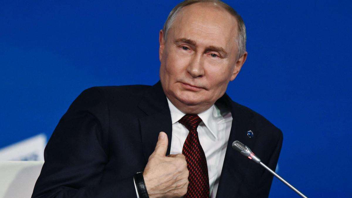 Putin felicita a Trump y dice estar dispuesto a hablar con él