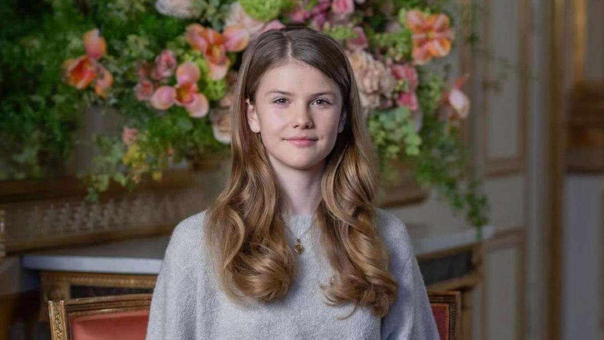 Nuevas fotos oficiales de la princesa heredera Estela de Suecia al cumplir 13 años