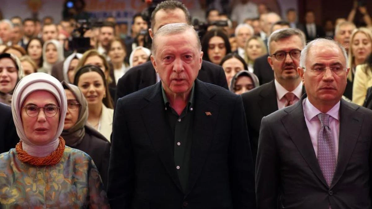 Erdogan proclama la victoria contra “el terrorismo” tras el desarme del PKK