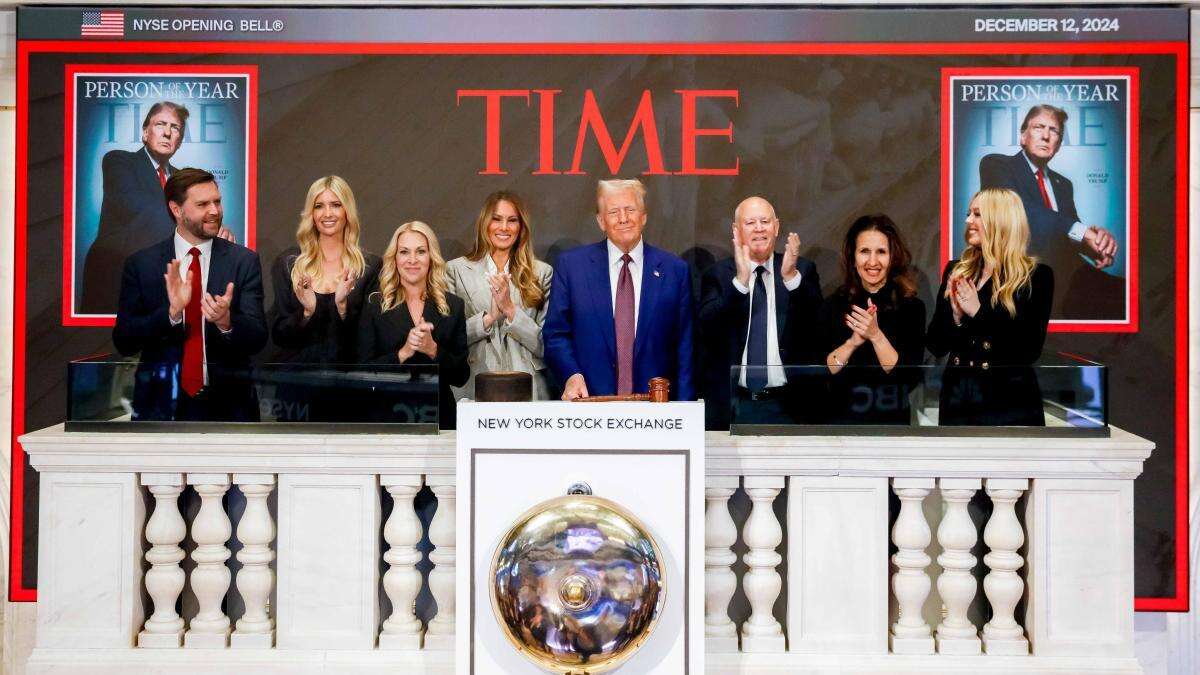 Trump toca la campana de Wall Street y corteja a los inversores: “Volveremos a tener una economía fuerte”