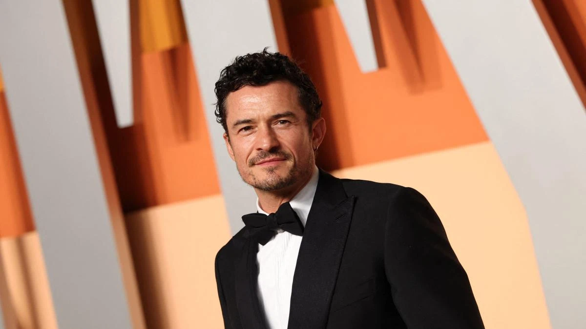 Orlando Bloom, 48 años, actor: “Era el blanco de la mayoría de las bromas, porque nunca me ensuciaba. A Viggo Mortensen le encantaba hablar de mi bonito pelo, mi cara, manos y uñas limpias”