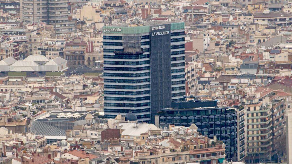 Torre Godó, cumbre de la elegancia periodística