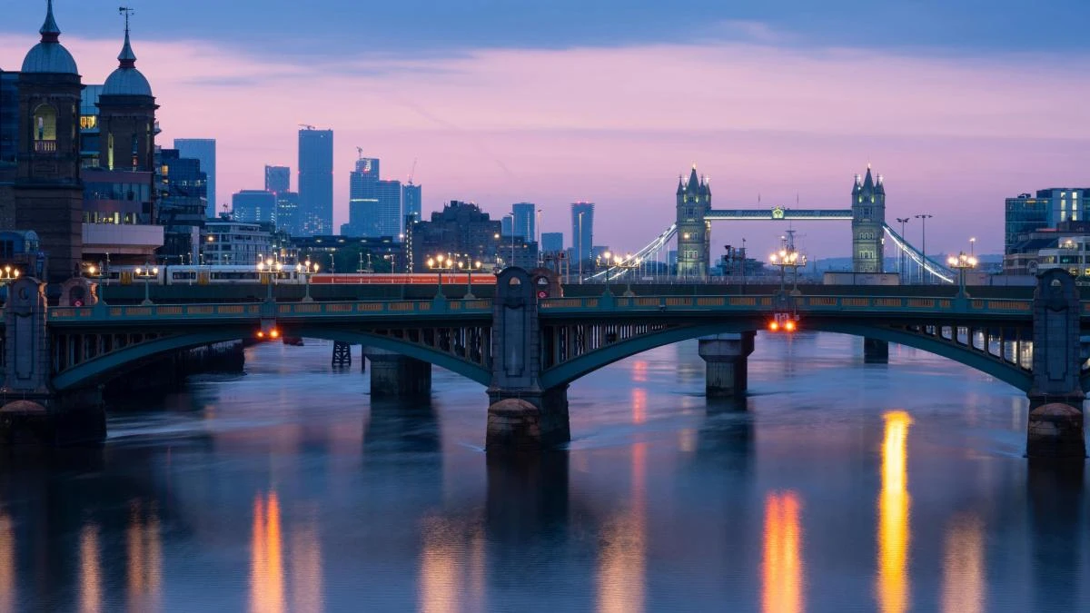 ¿Quién era el joven malagueño que apareció ahogado en el Támesis a su paso por Londres?
