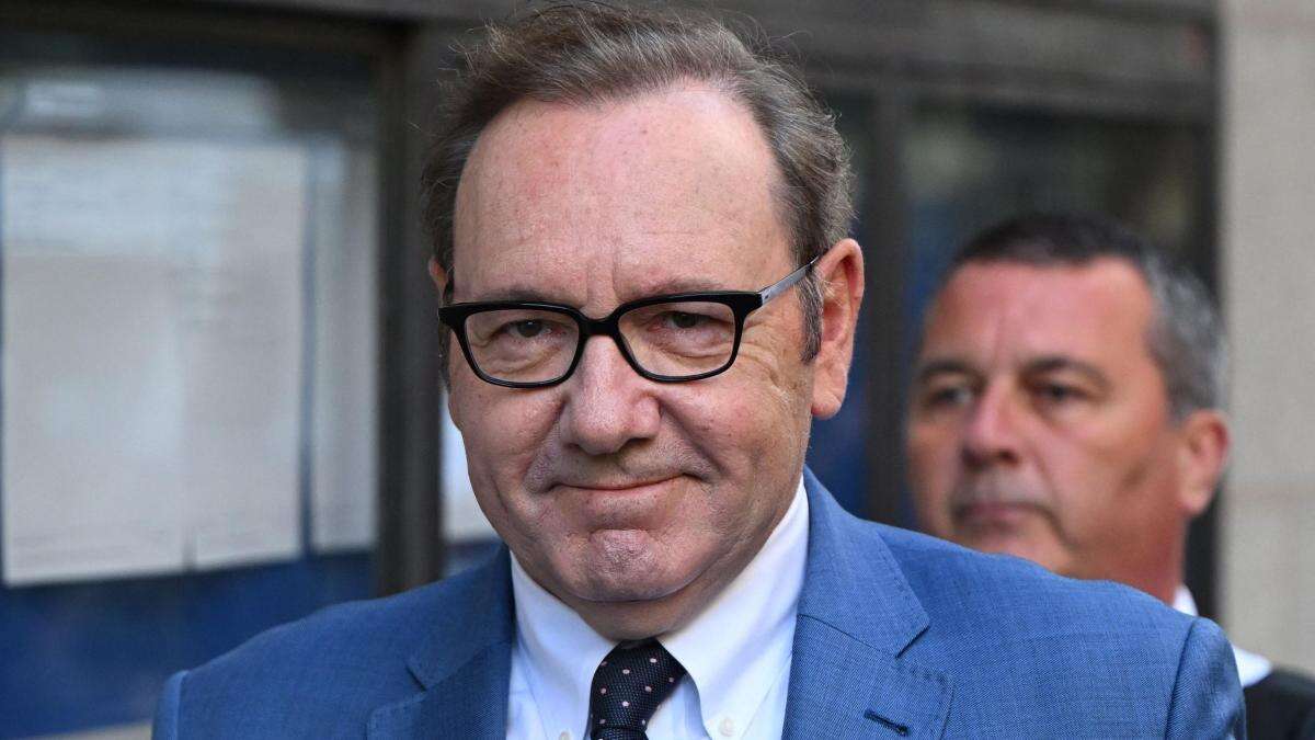 Trasladado de urgencia Kevin Spacey al hospital por un posible ataque al corazón