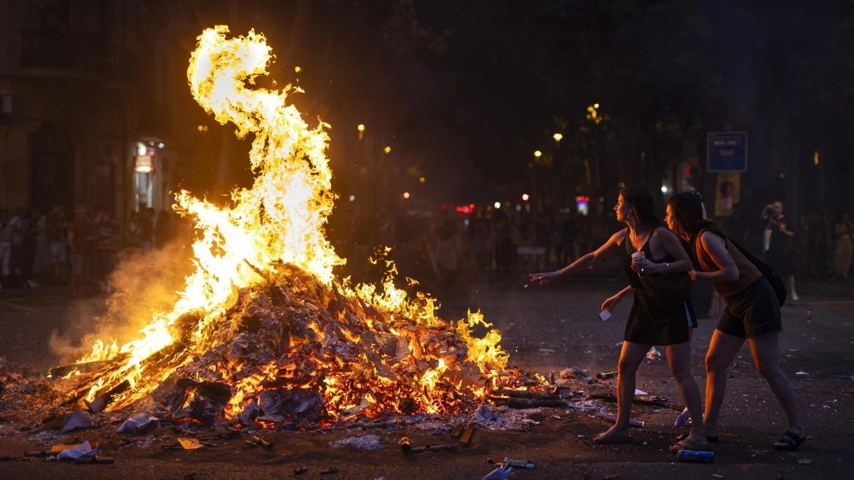 Bombers reciben 148 avisos en las primeras dos horas del dispositivo de Sant Joan