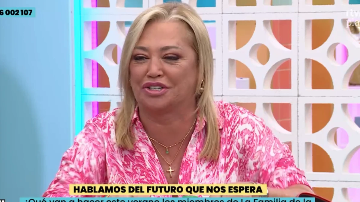 Belén Esteban, colaboradora de televisión, 51 años: ''Para mí, mis mejores operaciones estéticas son la boca y el pecho. La nariz me la dejaron hecha un cuadro''