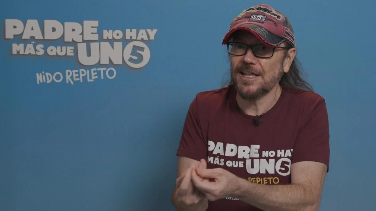 Santiago Segura, actor, 60 años: “A mi hija de 11 años le doy un iPhone sin tarjeta, con WhatsApp solo en wifi. Es como si le dieras un coche sin gasolina”