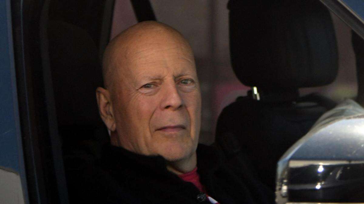 Bruce Willis, visto por primera vez en meses mientras lucha contra la demencia frontotemporal