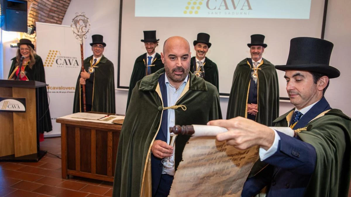 La Confraria del Cava distingue al periodista Llucià Ferrer y al empresario Carles Sumarroca