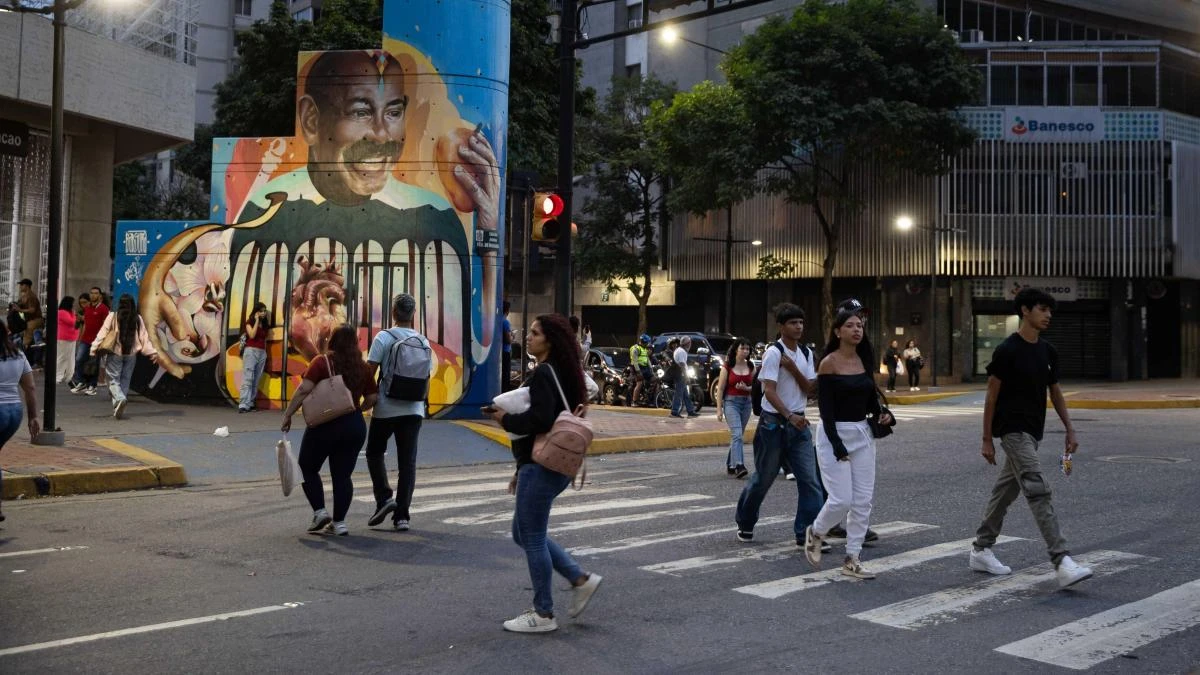 Venezuela alerta a EE.UU. de una operación de falsa bandera para atentar contra su embajada en Caracas