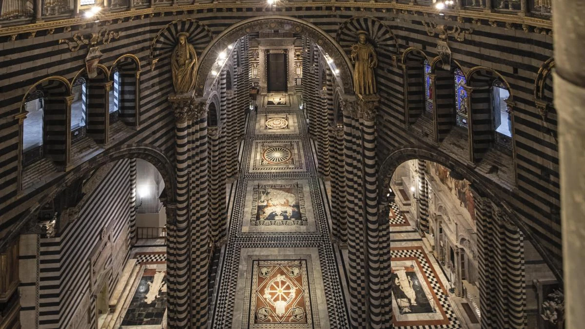 Un tesoro oculto durante 155 años se muestra por primera vez en la catedral de Siena