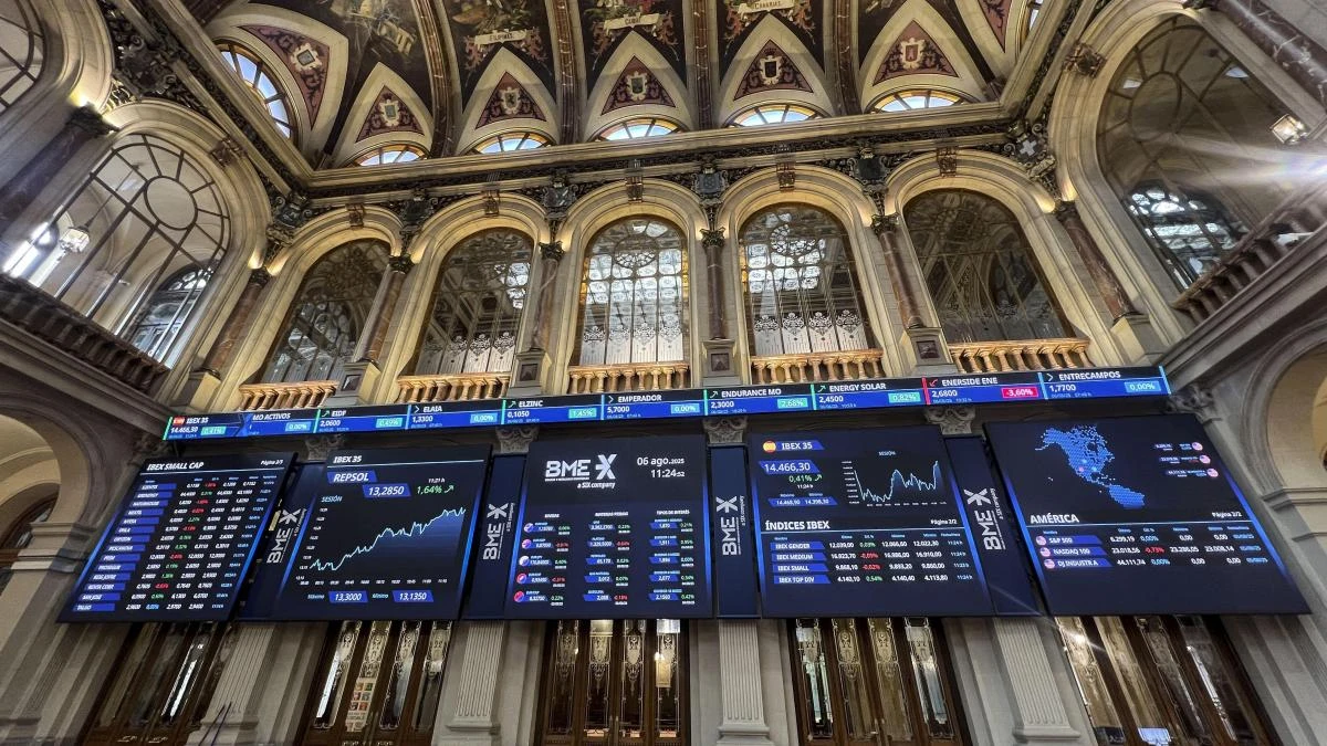 La bolsa española alcanza su máximo en 18 años y roza su techo histórico