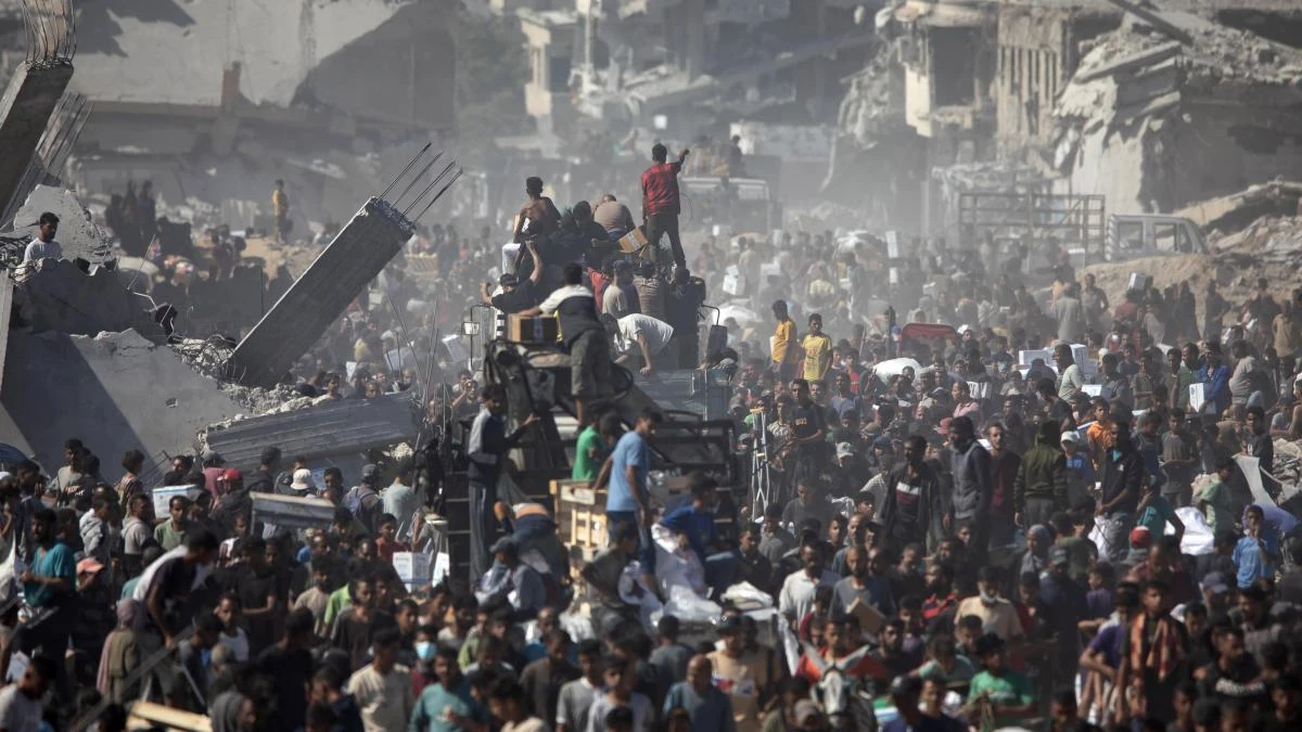 La policía de Hamas y milicias locales se enfrentan con tiroteos en la ciudad de Gaza