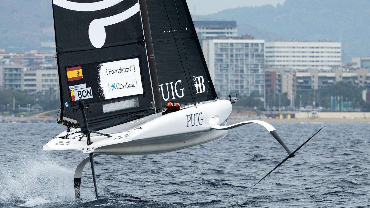 El Sail Team BCN español, segundo del Grupo B de la Puig Copa del América en una gran jornada