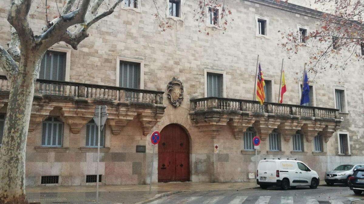 Le anulan una sanción de 67.000 euros porque la celadora del ayuntamiento entró en su casa sin permiso