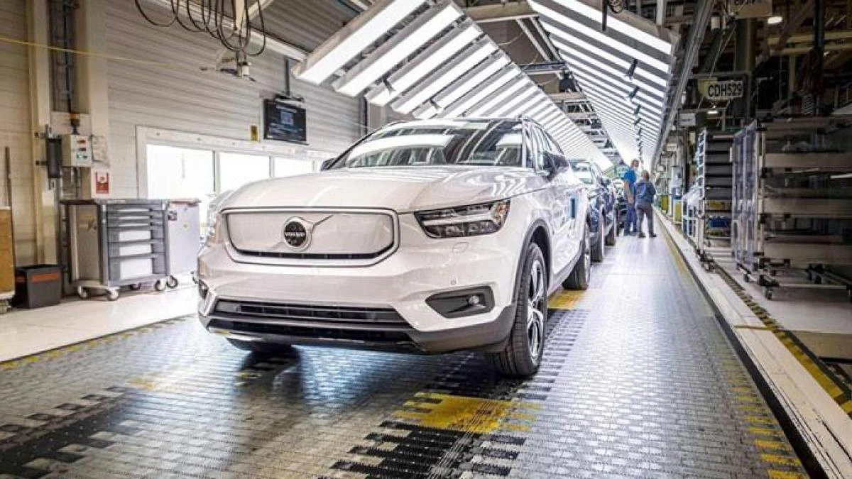Volvo recortará hasta 800 empleos en EE.UU. ante la incertidumbre arancelaria