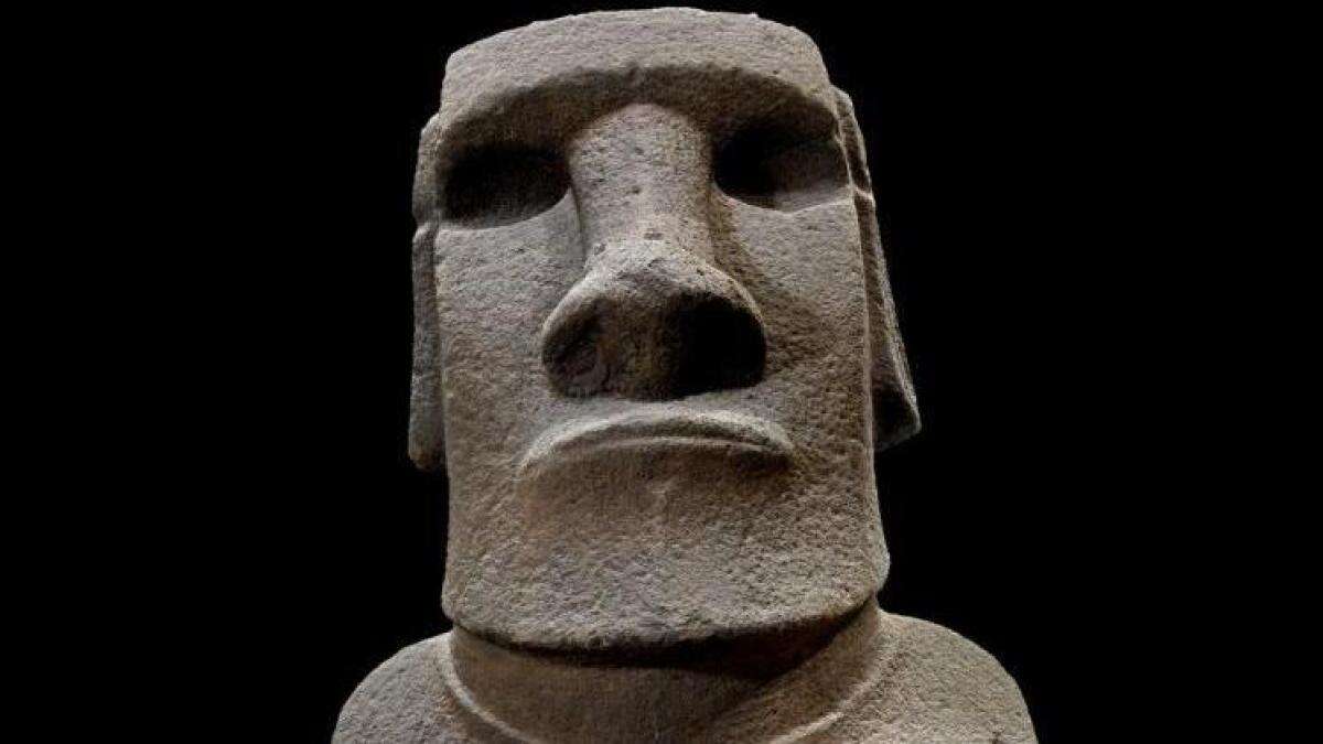 Campaña en Chile para que Inglaterra devuelva el Moai de Rapa Nui del Museo Británico