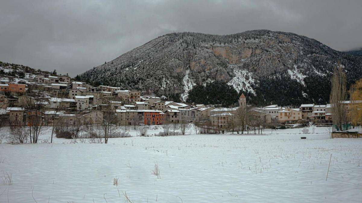 Gósol se queda como una postal de invierno