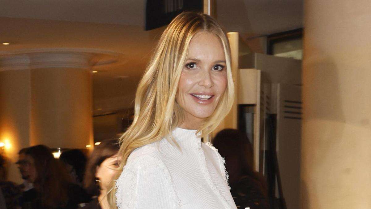 Elle Macpherson revela que padeció cáncer de mama y se negó a seguir los consejos de 32 especialistas