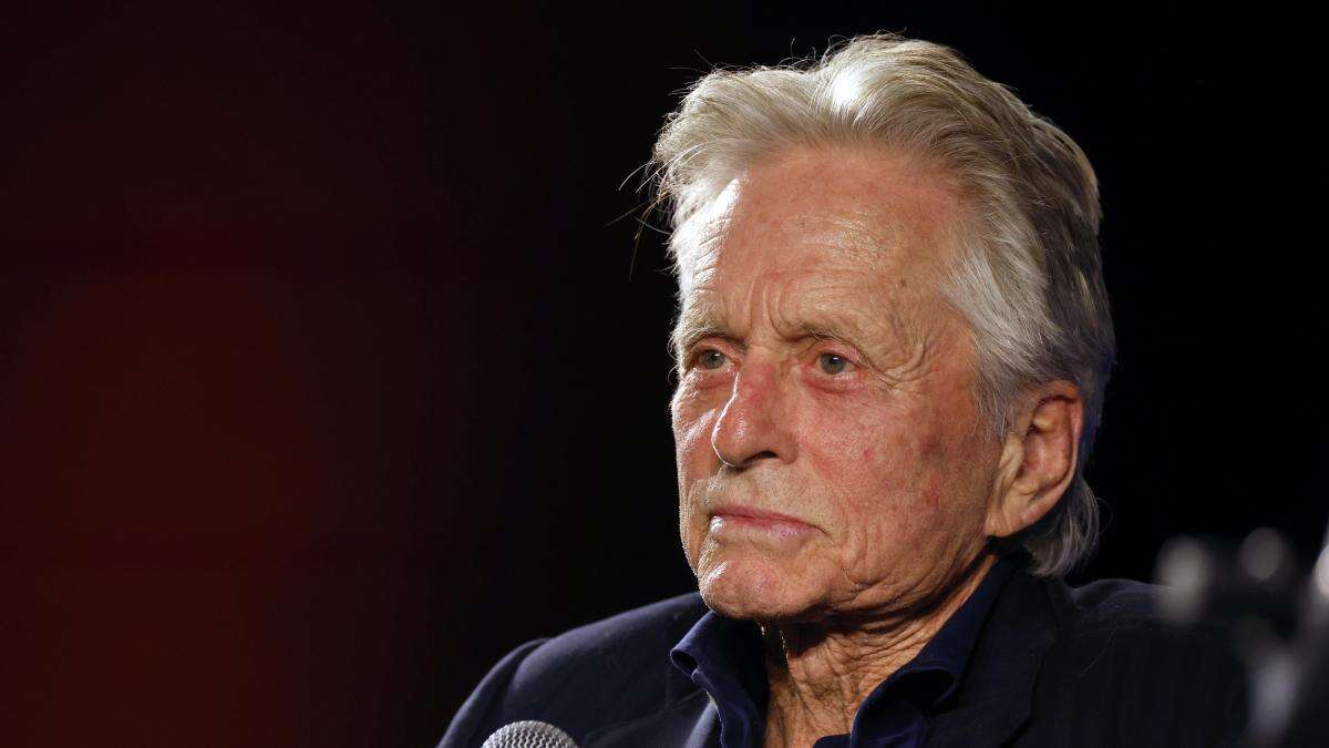 Michael Douglas celebra el Día Nacional de Estados Unidos en su lujosa mansión de Mallorca