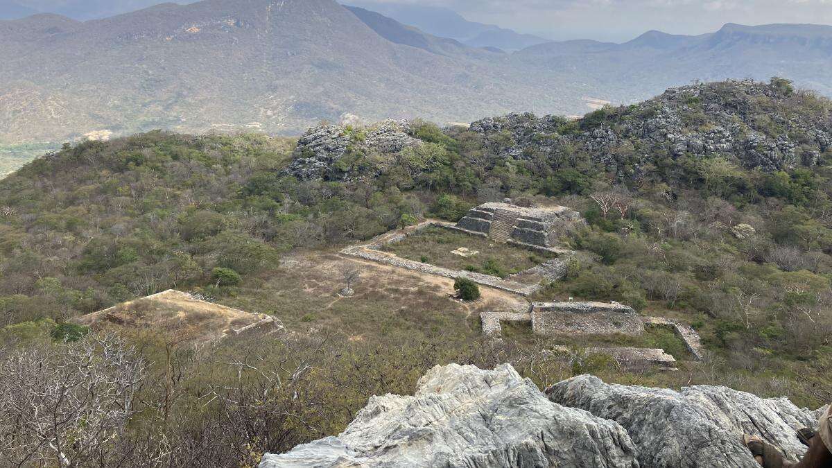 El cuartel militar zapoteco que ha resultado ser una enorme ciudad fortificada en pleno México