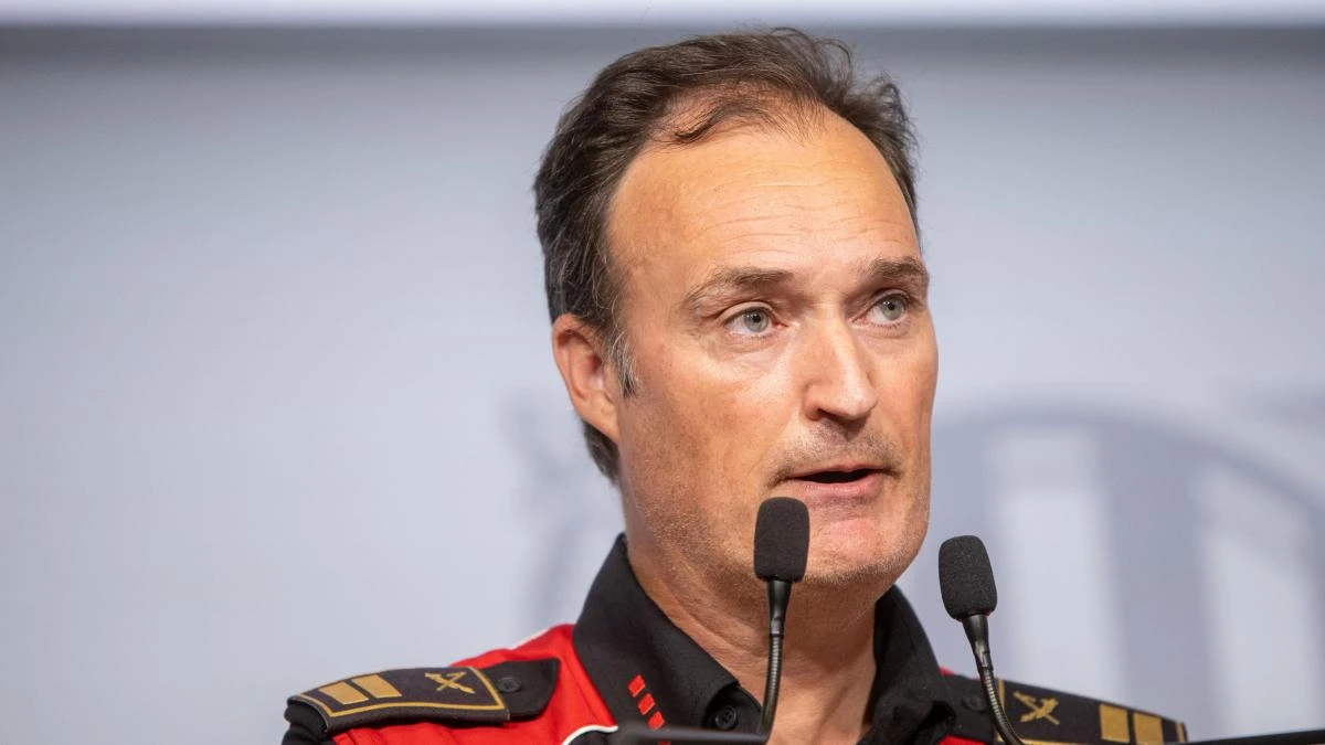 El Rey impone a Sallent, exjefe de los Mossos, la medalla al Mérito Civil