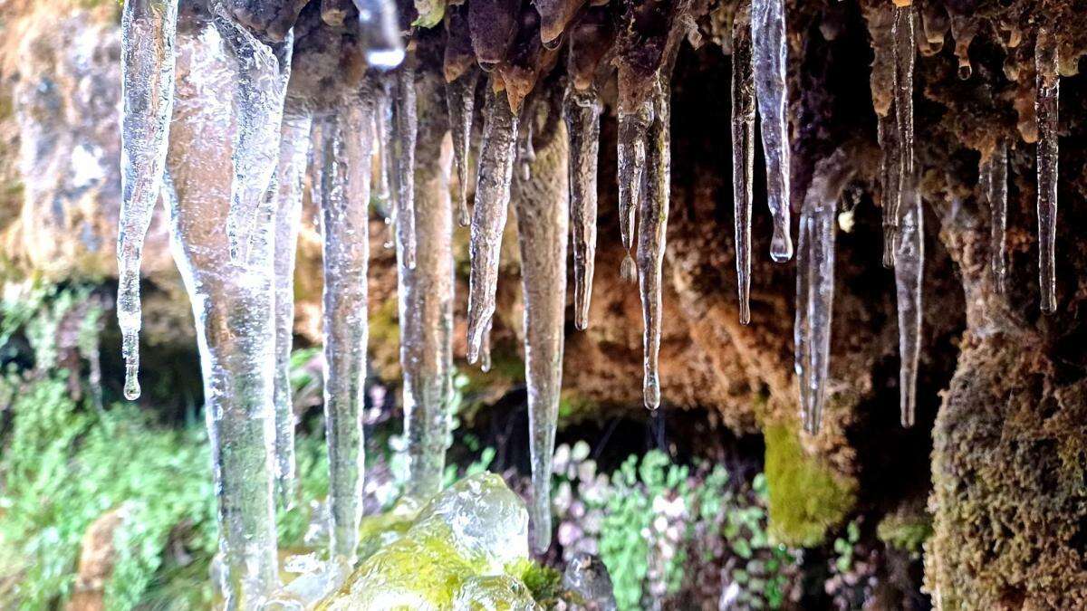 Espectaculares carámbanos en Castellterçol